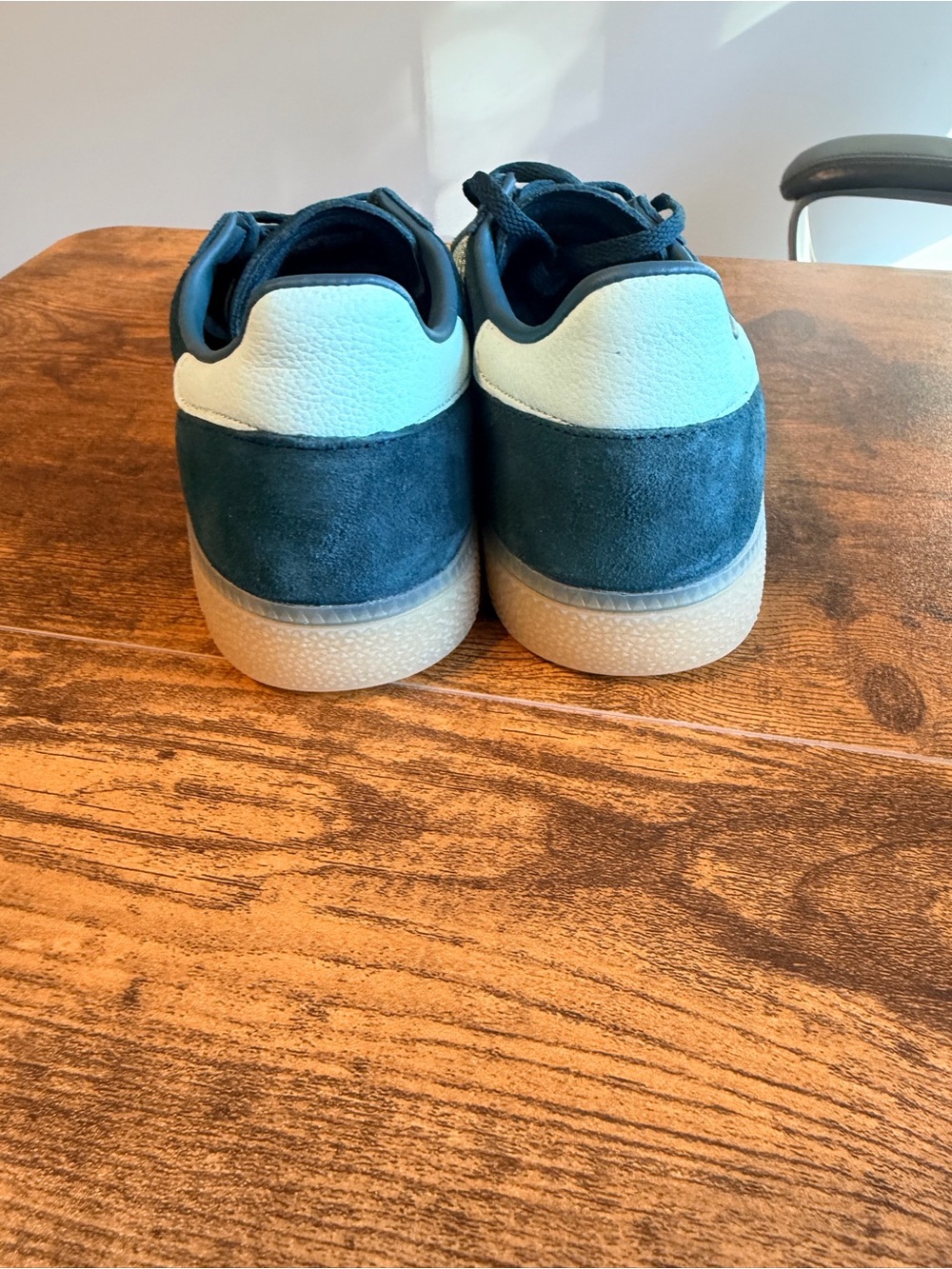 Adidas Spezial Suede Sneakers in Green with Light Green Stripes 7.5W - Picture 4 of 8